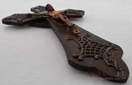 antyczny krzyż z jezusem chrystusem